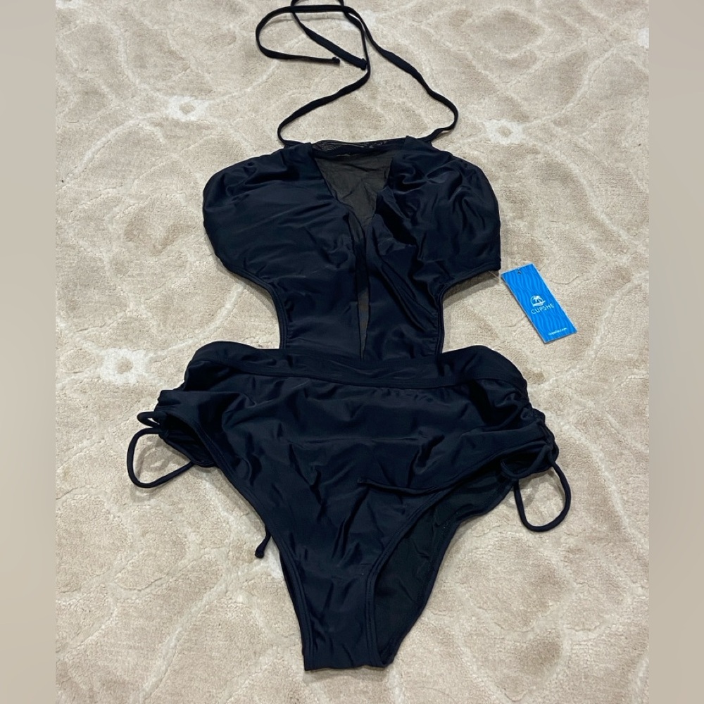 BNWT Cupshe women’s cut out mesh Black Swimsuit